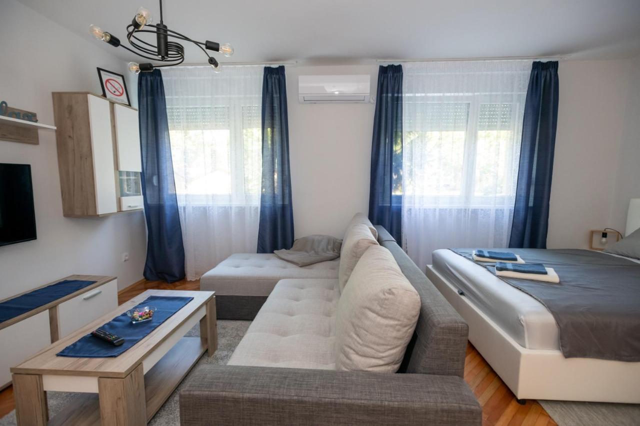 Apartman Studio Blue Суботица Экстерьер фото